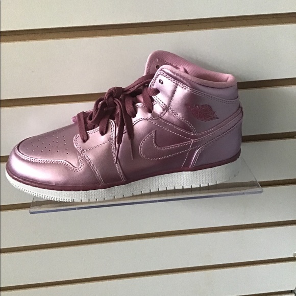 NWOT Air Jordan - Picture 2 of 2